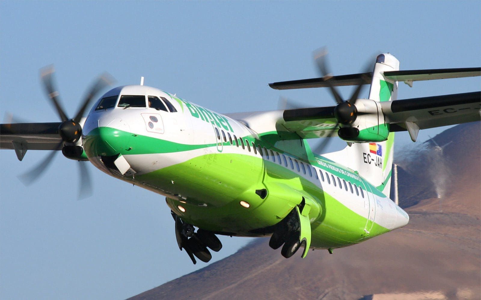 Avión ATR 72 de Binter nuestro equipo diseño el aspecto o rotulación exterior
